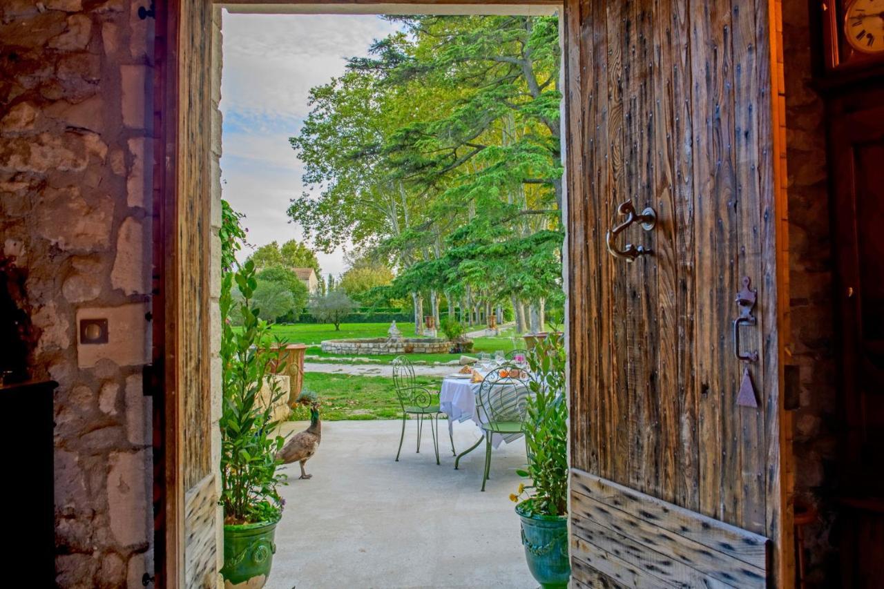 Bastide De Bellegarde Bed and Breakfast Αβινιόν Εξωτερικό φωτογραφία