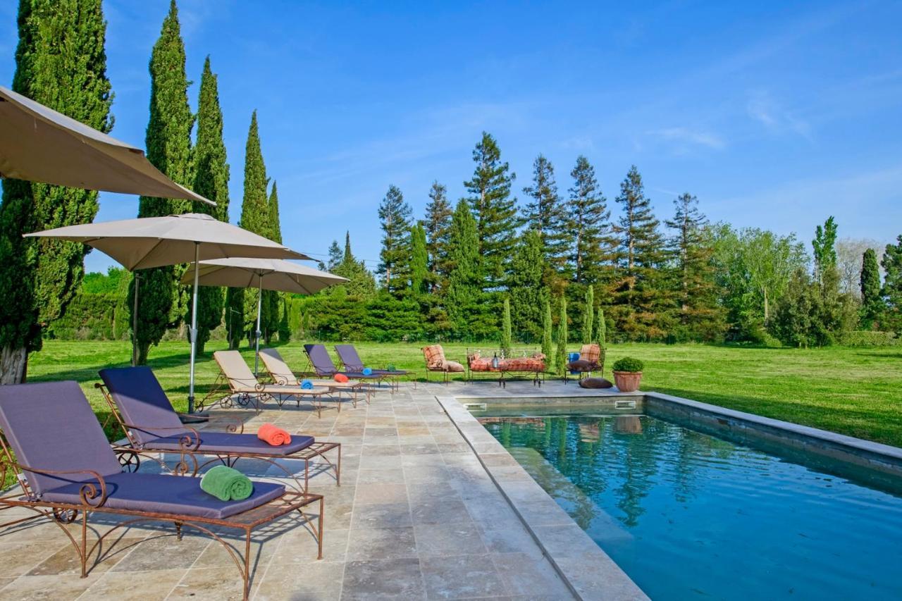Bastide De Bellegarde Bed and Breakfast Αβινιόν Εξωτερικό φωτογραφία