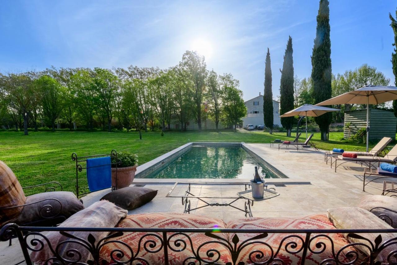Bastide De Bellegarde Bed and Breakfast Αβινιόν Εξωτερικό φωτογραφία
