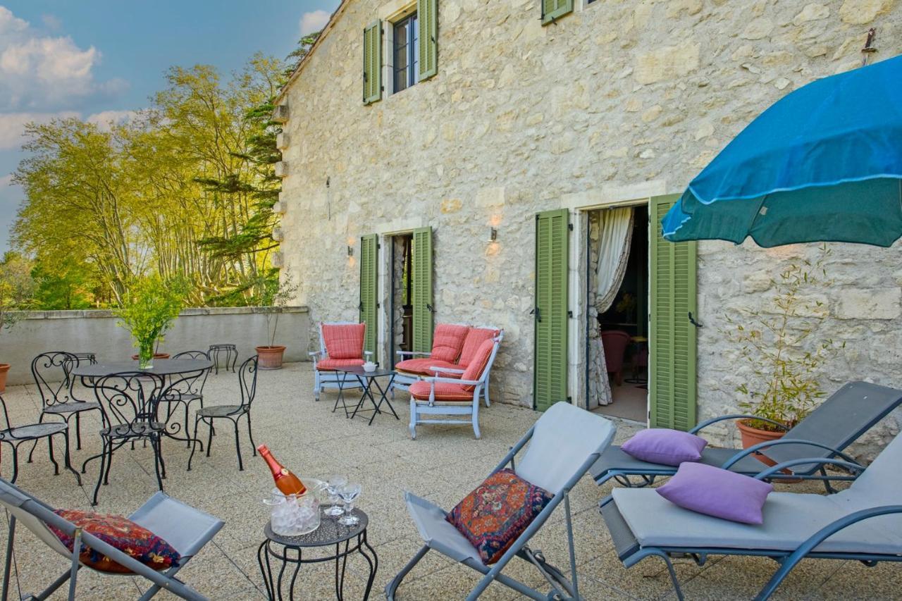 Bastide De Bellegarde Bed and Breakfast Αβινιόν Εξωτερικό φωτογραφία