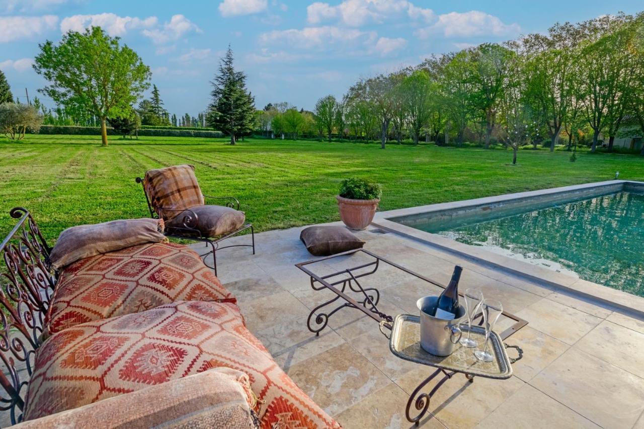 Bastide De Bellegarde Bed and Breakfast Αβινιόν Εξωτερικό φωτογραφία